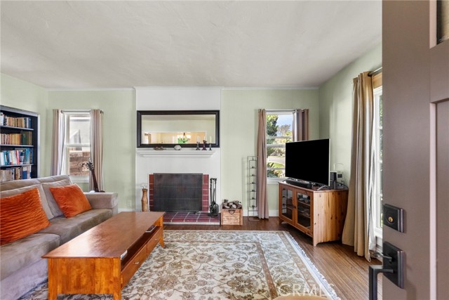 Detail Gallery Image 23 of 46 For 2871 Daisy Ave, Long Beach,  CA 90806 - 3 Beds | 2 Baths
