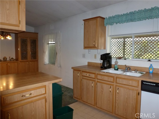 Detail Gallery Image 2 of 18 For 5813 Pacific Heights Rd #103,  Oroville,  CA 95965 - 3 Beds | 2 Baths