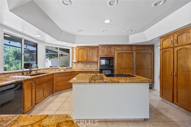 11717 Old Town Road, Bakersfield CA: https://media.crmls.org/medias/95422af5-6551-4e82-8cf9-01c52a4d0ada.jpg