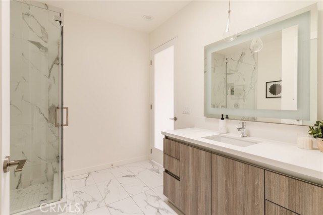 Detail Gallery Image 16 of 27 For 12045 Guerin St Ph4,  Studio City,  CA 91604 - 3 Beds | 3 Baths