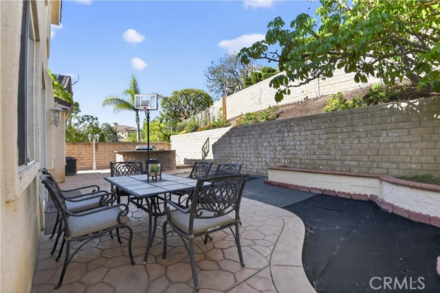 Detail Gallery Image 7 of 58 For 2621 Fallen Leaf Ct, Simi Valley,  CA 93063 - 4 Beds | 3 Baths