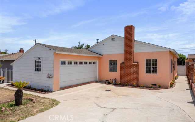 1124 W 123rd Street, Los Angeles CA: https://media.crmls.org/medias/954266e9-2560-4db8-869d-77a2f95a44d6.jpg