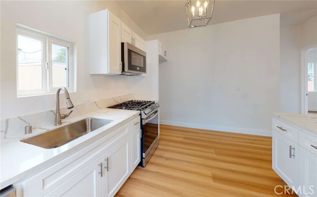 1113 Pacific Ave, Long Beach CA: https://media.crmls.org/medias/95426b31-20be-4099-bc1c-dc58acf2ff6d.jpg