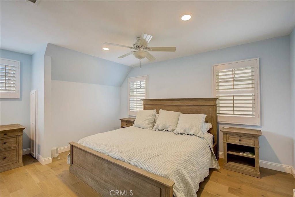 MLS #OC26164993 image #24