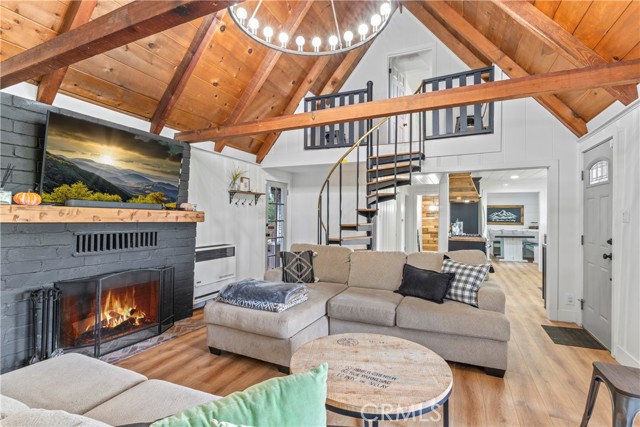 Detail Gallery Image 29 of 53 For 101 State Highway 173, Lake Arrowhead,  CA 92352 - 3 Beds | 3 Baths