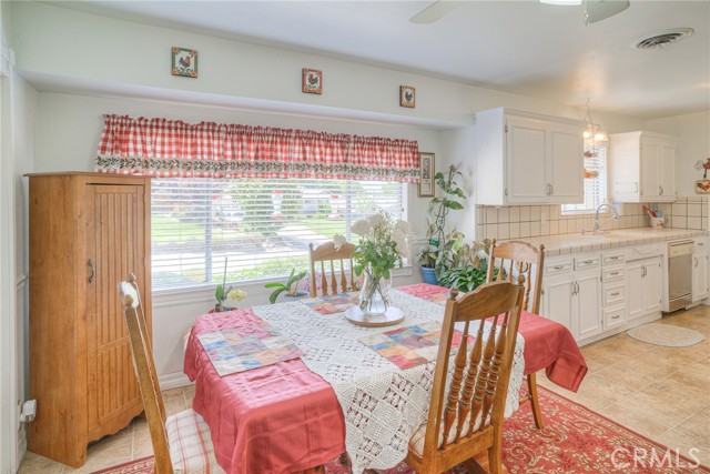 Detail Gallery Image 14 of 56 For 8 Rockridge Rd, Oroville,  CA 95966 - 3 Beds | 2 Baths