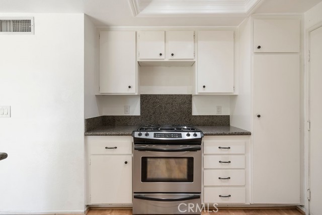 Detail Gallery Image 5 of 30 For 9926 Highland Ave, Rancho Cucamonga,  CA 91737 - 3 Beds | 2/1 Baths