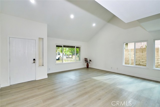 Detail Gallery Image 3 of 37 For 2028 E Lainie St, West Covina,  CA 91792 - 4 Beds | 3 Baths
