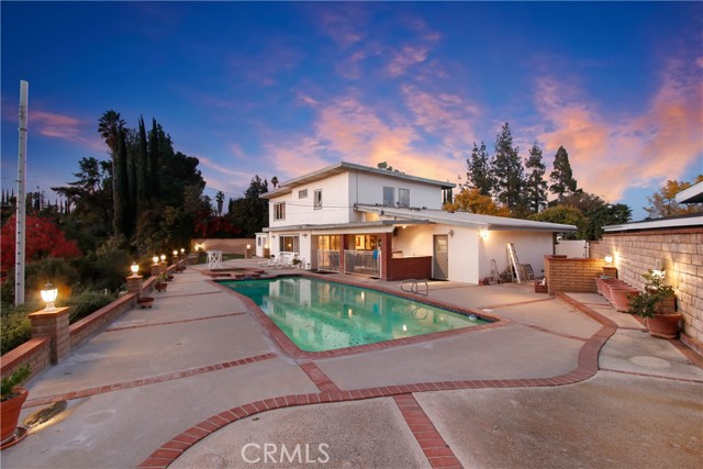 23780 Clarendon Street photo 22