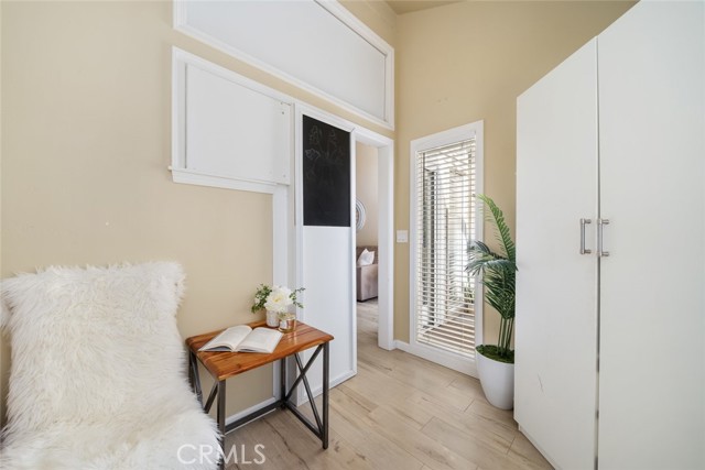1185 E Foothill Boulevard, San Luis Obispo CA: https://media.crmls.org/medias/95482c57-3f85-4e8e-83ac-f55d0d6d5017.jpg