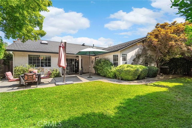 12 Smith Brothers Court, Chico CA: https://media.crmls.org/medias/954851cf-5d21-48f3-b175-86edc7572422.jpg