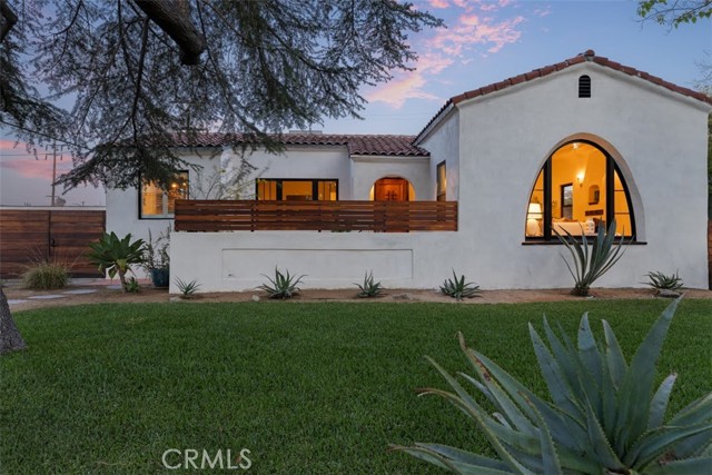 Detail Gallery Image 3 of 43 For 312 W Lutge Ave, Burbank,  CA 91506 - 3 Beds | 2 Baths