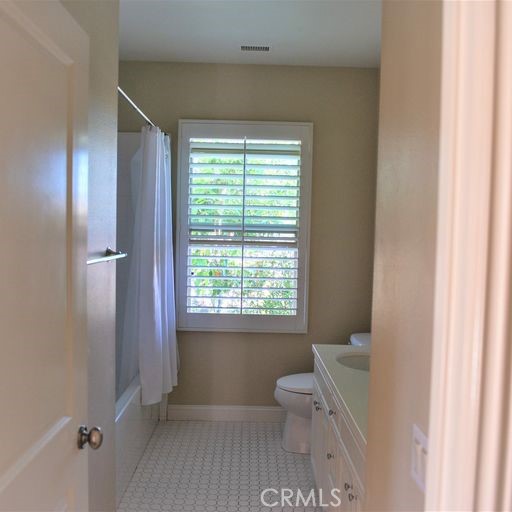 Detail Gallery Image 28 of 32 For 56 Twin Gables, Irvine,  CA 92620 - 3 Beds | 2/1 Baths