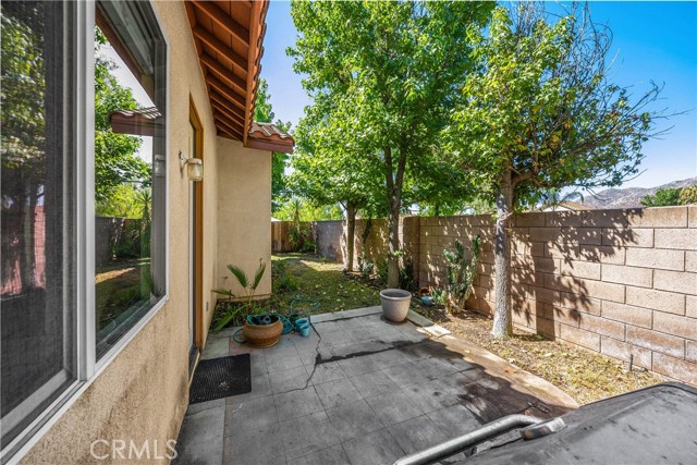 10201 Coral Lane, Moreno Valley CA: https://media.crmls.org/medias/954bb59e-506f-4986-b241-37bdfecebd69.jpg