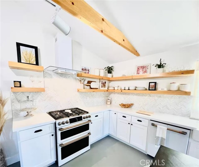 Detail Gallery Image 10 of 22 For 83683 Amboy Rd, Twentynine Palms,  CA 92277 - 2 Beds | 1 Baths