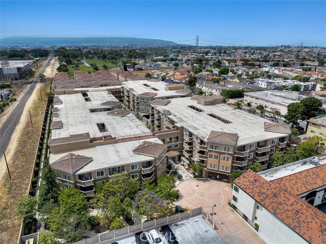 2750 Artesia Boulevard, Redondo Beach, California 90278, 2 Bedrooms Bedrooms, 0 ,2 BathroomsBathrooms,Residential,For Sale,Artesia,0,PV26103971
