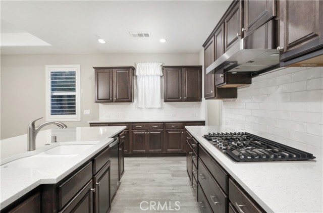 Detail Gallery Image 12 of 40 For 2228 Swanfield, Bakersfield,  CA 93311 - 2 Beds | 2 Baths