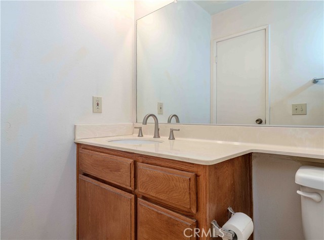 Detail Gallery Image 10 of 27 For 415 Tangelo, Irvine,  CA 92618 - 2 Beds | 2/1 Baths