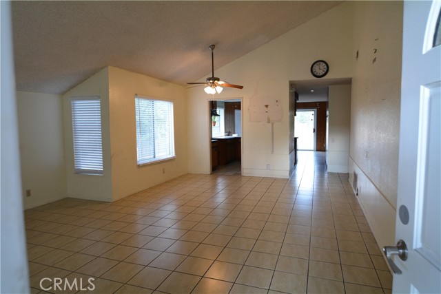 340 Calle Caballeros, Walnut CA: https://media.crmls.org/medias/954f247e-7063-4620-a9ab-7304ed8d8ef4.jpg