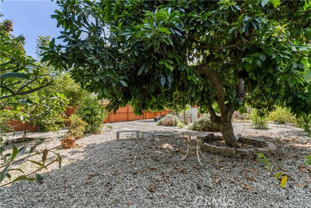 17533 Raymer Street, Sherwood Forest CA: https://media.crmls.org/medias/9550a4ca-dd9a-4f3f-a6c3-1f97aea3a7c1.jpg