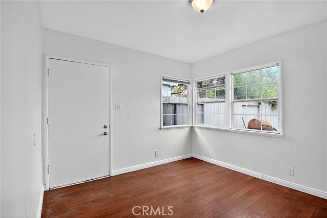 Detail Gallery Image 4 of 15 For 253 E Louise, Long Beach,  CA 90805 - – Beds | – Baths