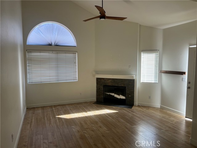 Detail Gallery Image 4 of 19 For 1555 Orange Ave #1307,  Redlands,  CA 92373 - 3 Beds | 2/1 Baths