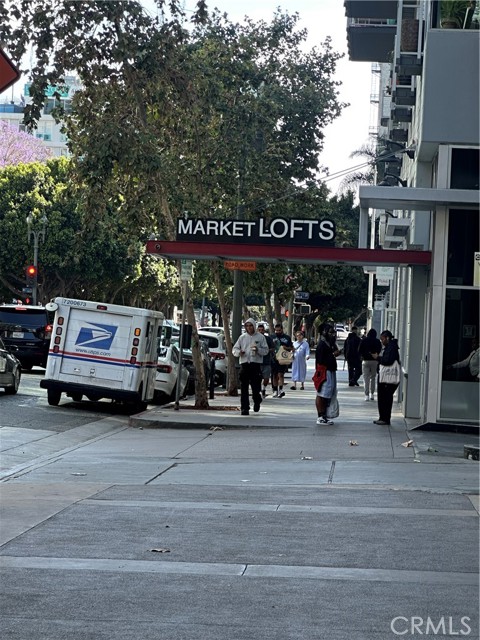 645 W 9th Street, Los Angeles CA: https://media.crmls.org/medias/955205fa-99aa-4e62-9241-7dee8ed111e4.jpg