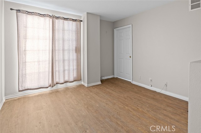 Detail Gallery Image 16 of 19 For 4334 Colbath Ave #304,  Sherman Oaks,  CA 91423 - 2 Beds | 3 Baths