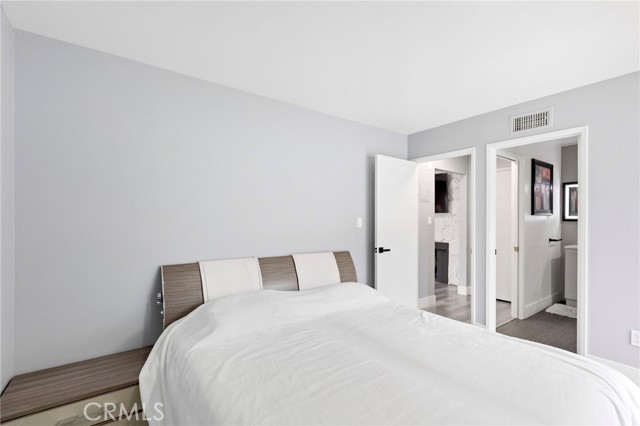 Detail Gallery Image 14 of 25 For 2215 E Avalon, Santa Ana,  CA 92705 - 3 Beds | 2 Baths