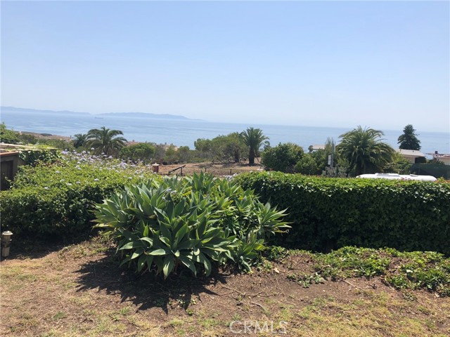 30303 Via Cambron, Rancho Palos Verdes, California 90275, 3 Bedrooms Bedrooms, ,2 BathroomsBathrooms,Residential,Sold,Via Cambron,SB22083431