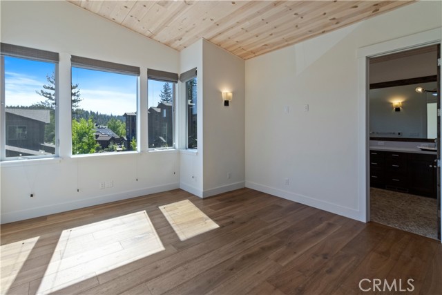 Detail Gallery Image 14 of 24 For 11640 Mcclintock, Truckee,  CA 96161 - 3 Beds | 3/1 Baths