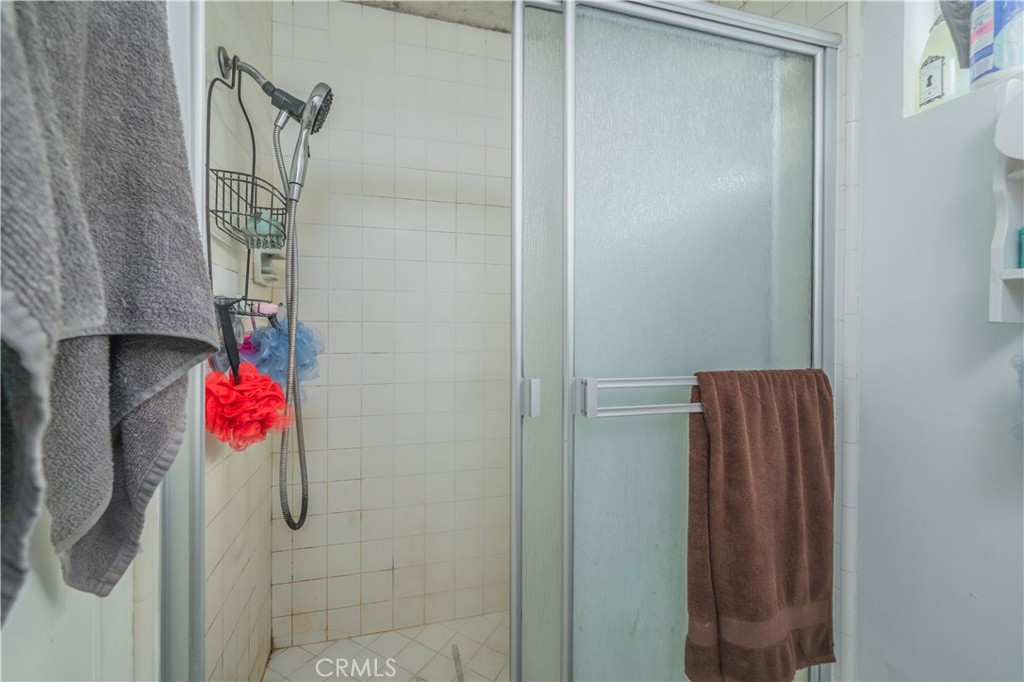 https://media.crmls.org/medias/9556840a-3027-4371-bdd6-9390c39ce458.jpg?preset=X-Large