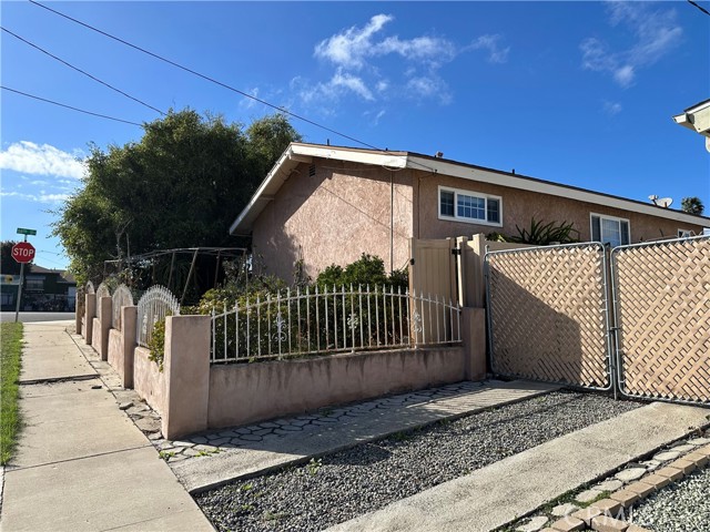 325 58th Street, San Diego, California 92114, 3 Bedrooms Bedrooms, ,2 BathroomsBathrooms,Single Family Residence,For Sale,58th,WS25046045