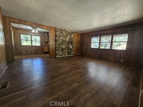 Detail Gallery Image 5 of 20 For 3580 Deertrail Rd, Clearlake,  CA 95422 - 2 Beds | 2 Baths