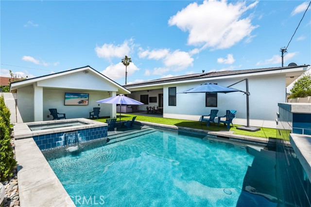 11221 Davenport Road, Rossmoor CA: https://media.crmls.org/medias/9559e3dc-09a7-4d15-91f4-01e76dbdf88e.jpg
