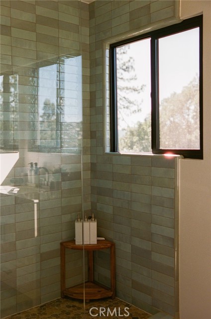 Detail Gallery Image 37 of 59 For 481 Heliotrope Dr, Lake Arrowhead,  CA 92352 - 3 Beds | 2/1 Baths