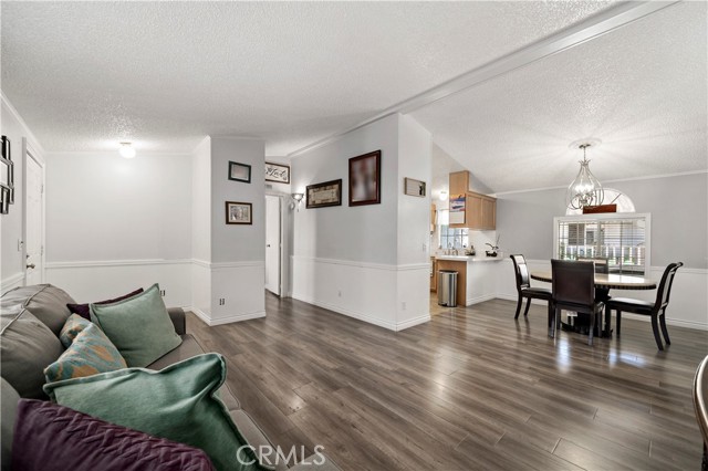 Detail Gallery Image 16 of 42 For 1855 E Riverside Dr #348,  Ontario,  CA 91761 - 3 Beds | 2 Baths