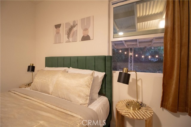 12512 Miranda Street, Valley Village CA: https://media.crmls.org/medias/955c6d21-3c40-47ff-a130-8b23bf643f03.jpg