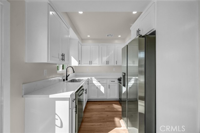 14831 Kingsdale Avenue photo 8