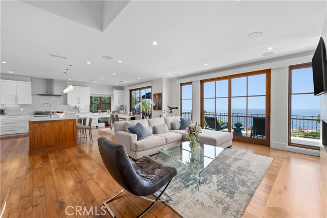 1509 Via Montemar, Palos Verdes Estates, California 90274, 4 Bedrooms Bedrooms, ,4 BathroomsBathrooms,Residential,Sold,Via Montemar,SB21180594
