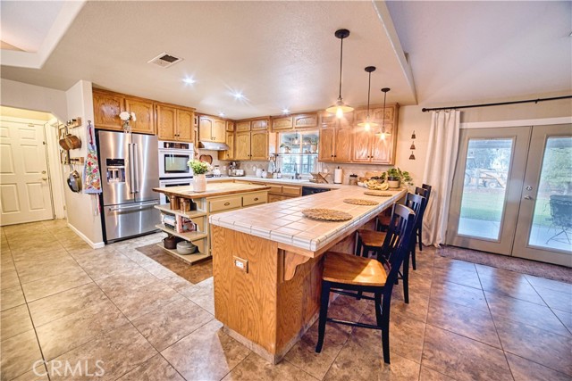 Detail Gallery Image 8 of 32 For 22052 Melrose Ct, Madera,  CA 93638 - 3 Beds | 2/1 Baths