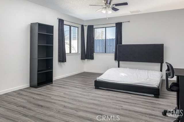 Detail Gallery Image 11 of 19 For 8525 Great Circle, California City,  CA 93505 - 4 Beds | 2 Baths