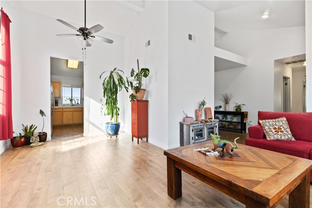 Detail Gallery Image 10 of 44 For 207 Quarterhorse, Paso Robles,  CA 93446 - 3 Beds | 2 Baths