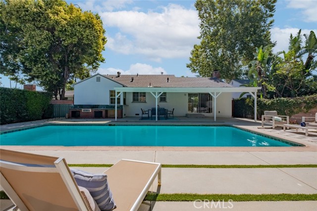 Detail Gallery Image 6 of 32 For 6535 Comanche Ave, Winnetka,  CA 91306 - 3 Beds | 2 Baths