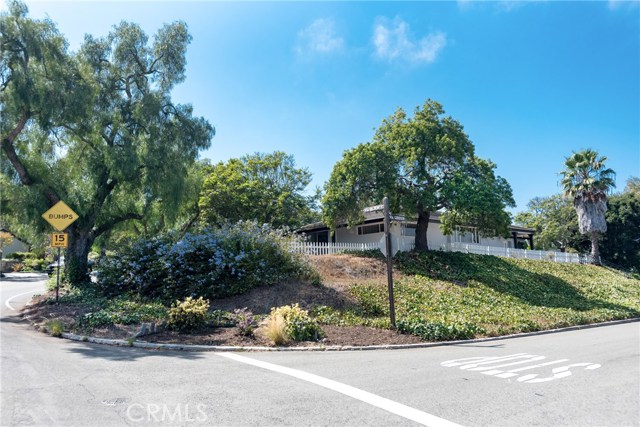 513 Via Gorrion, Palos Verdes Estates, California 90274, 3 Bedrooms Bedrooms, ,1 BathroomBathrooms,Residential,Sold,Via Gorrion,PV17247074