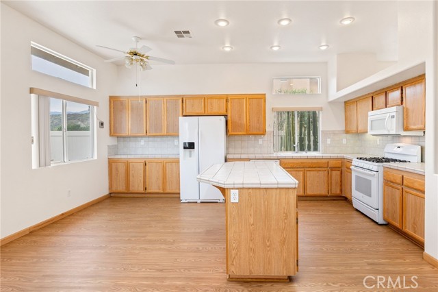 Detail Gallery Image 15 of 57 For 44268 Galicia, Hemet,  CA 92544 - 3 Beds | 2 Baths