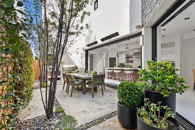 Detail Gallery Image 23 of 60 For 605 Marigold Ave, Corona Del Mar,  CA 92625 - 4 Beds | 5 Baths