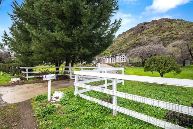 31041 Lobo Canyon Road photo 2