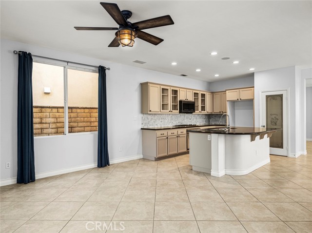 28911 Mirada Circulo, Valencia CA: https://media.crmls.org/medias/9560eadc-ff22-4354-94c0-1dfda524ae31.jpg