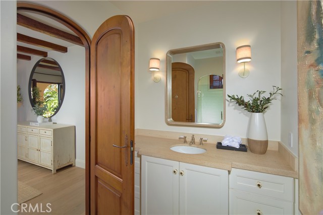 Detail Gallery Image 18 of 42 For 1302 Skyline Dr, Laguna Beach,  CA 92651 - 4 Beds | 4/1 Baths